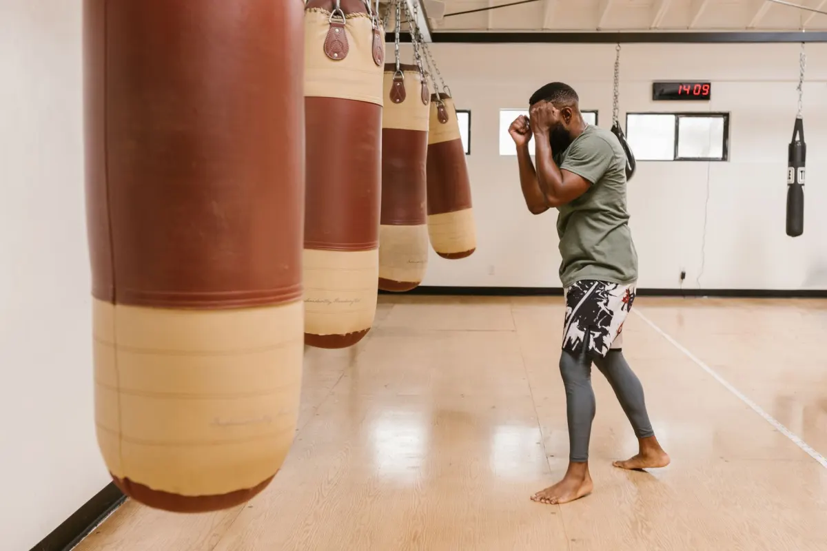Kung fu à la maison : 12 accessoires indispensables pour un entraînement complet