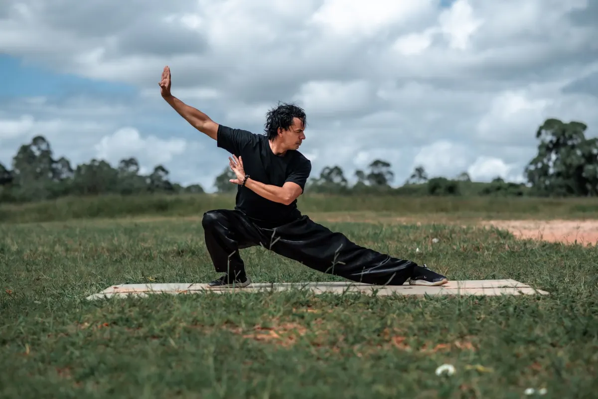 Accessoires Tai Chi Maison : Votre Liste Essentielle pour une Pratique Réussie