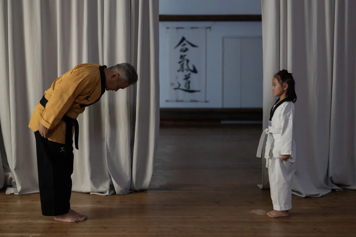 Quel art martial choisir à 60 ans ? Guide senior 2026