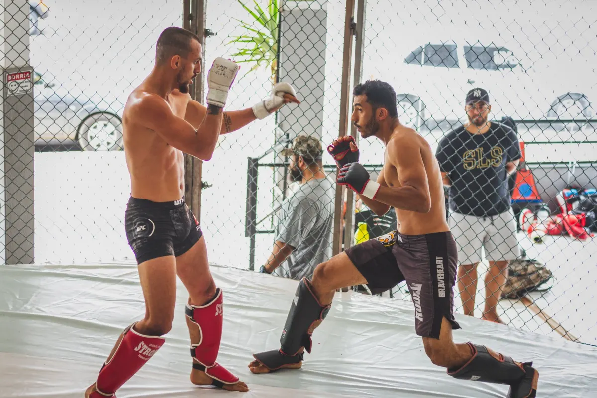 Kickboxing amateur : guide complet du matériel de protection à choisir en 2026